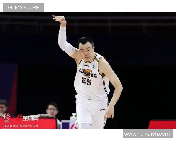 韩德君的篮球传奇之路：从青涩少年到CBA巨星的奋斗故事
